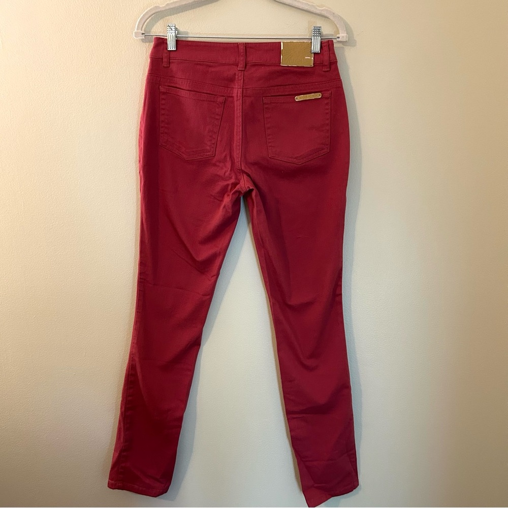 Anne Klein, red/maroon jeans size 2, great condition!